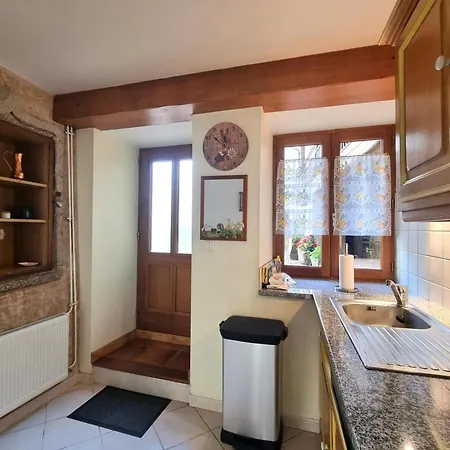 Gîte cosy avec cour privée, 2 chambres, cuisine équipée, TV, WiFi – Saint-Germain-Laval - FR-1-496-120 *